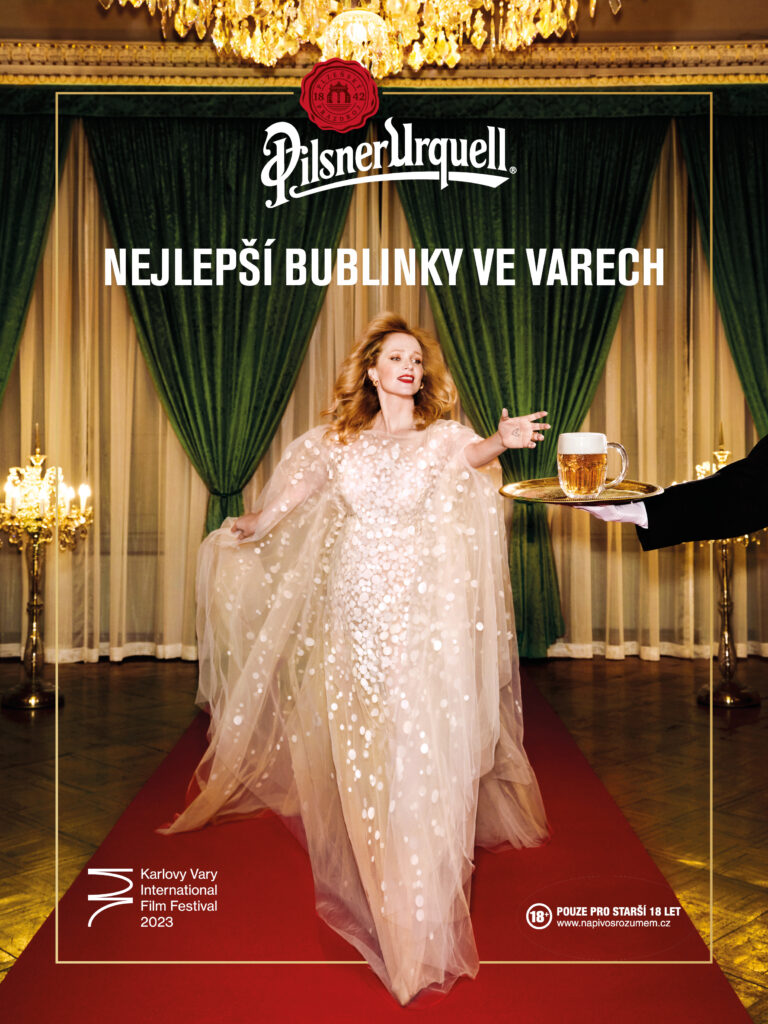 První šaty z piva na světě vynese Aňa Geislerová na KVIFF